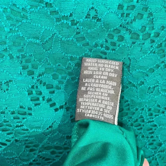 6/$20. Graduation dress , formal, wedding embroidered teal dress medium - Picture 8 of 8
